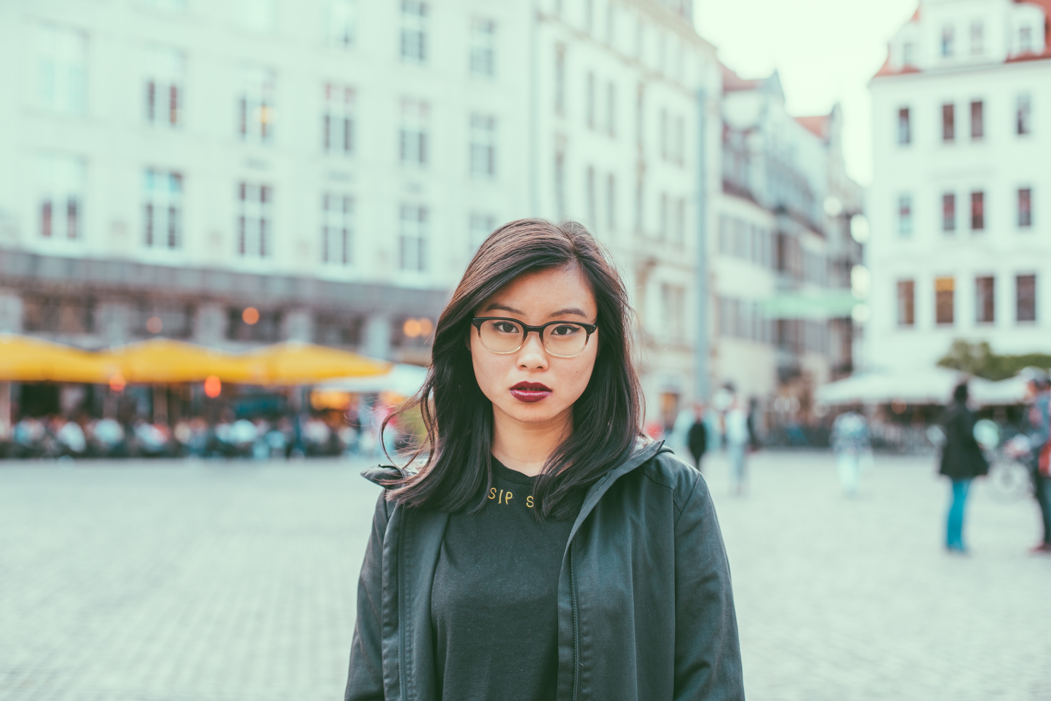 Journalistin, Speakerin und Moderatorin Nhi Le Nhi Le