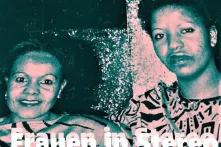 Altes Familienfoto zweier Frauen mit Aufschrift "Frauen in Stereo"