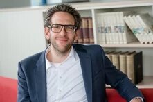 Portrait von Tim Karis