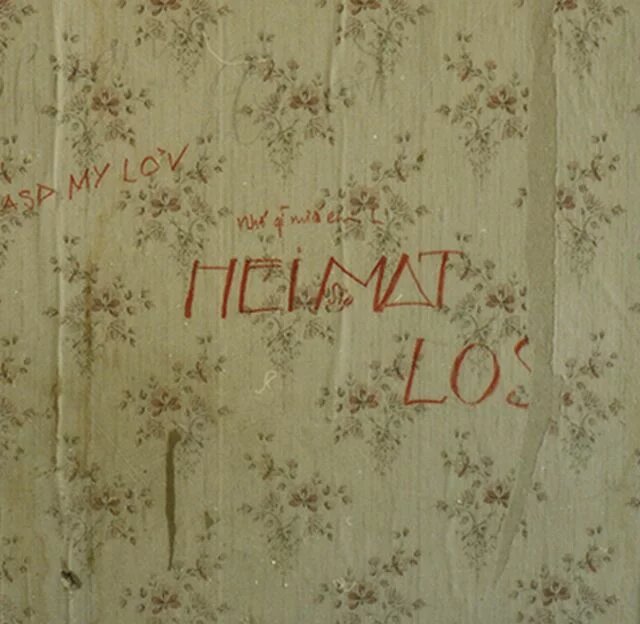 Aus der Installation "Wenn die Wände Ohren hätten" (2000) Aus der Installation "Wenn die Wände Ohren hätten" (2000)