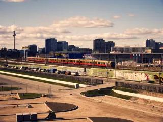 Berlin: Into the City
